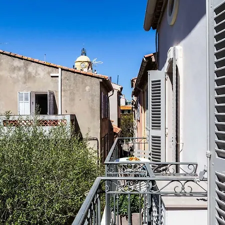 Maison De L'ormeau Vila *